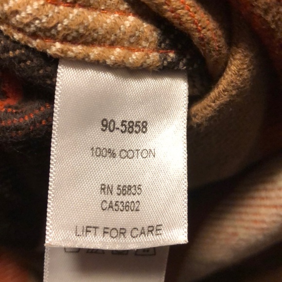 Cabela’s men’s plaid shirt EUC - Picture 6 of 7